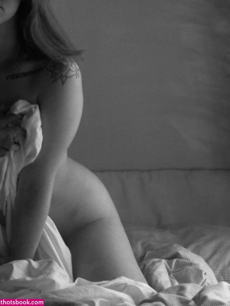 The Kinky Poet Alyssa Loxart Nude Leaks OnlyFans Photos #5 1758785