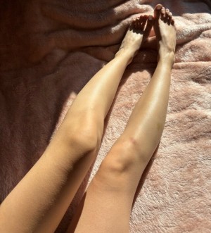 valycandy valycutefeet lolarose5 Nude Leaks OnlyFans Photos #5