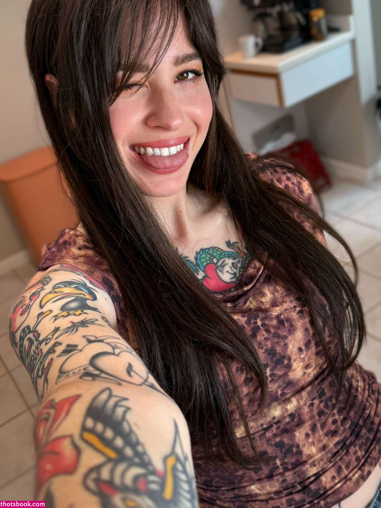 Anisa Jomha Nude Leaks OnlyFans Photos #4 1741969