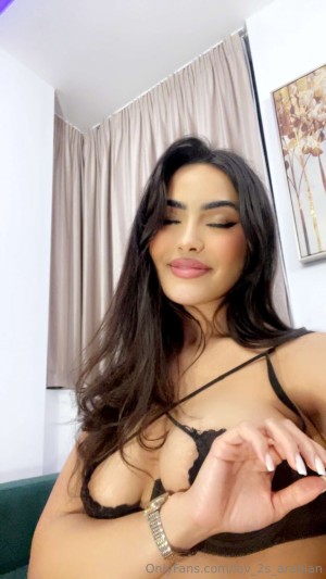 lov 2s arabian Nude Leaks OnlyFans Photos #6