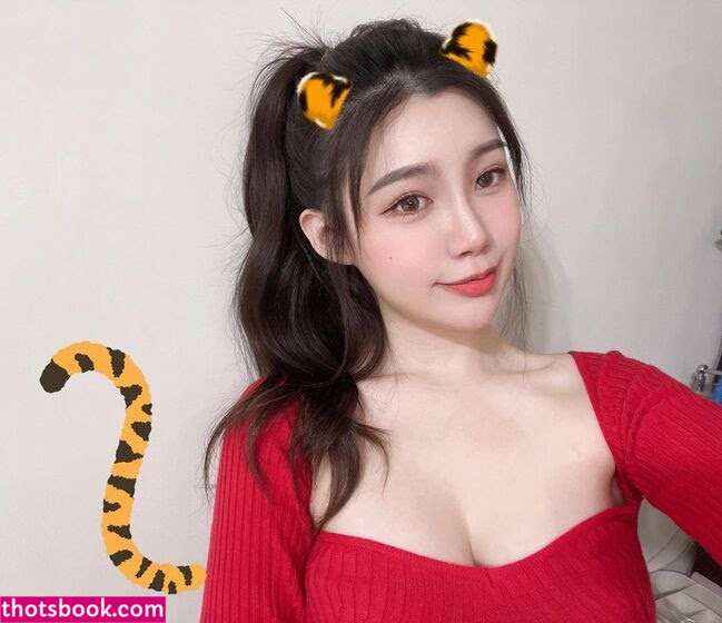 Chloe Lin lhua914 llinnn914 Nude Leaks OnlyFans Photos #2 1755506