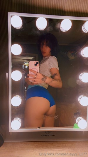 ashleyadamsss Nude Leaks OnlyFans Photos #2