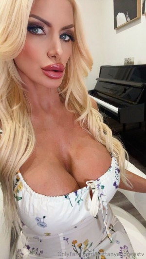 brittanyandrewstv Nude Leaks OnlyFans Photos #3