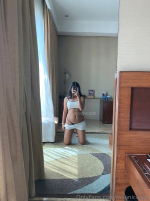moanicaaah Nude Leaks OnlyFans Photos #6